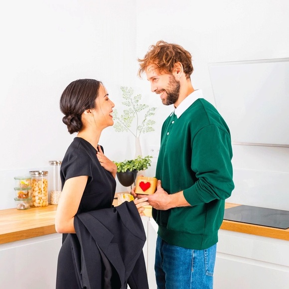 Lovebox Pixel Black & White Long Distance Love Note Messaging Device - Picture 14 of 16